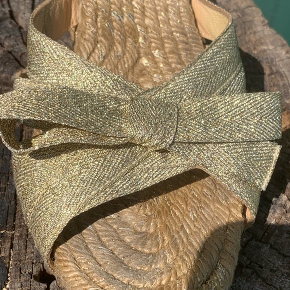 ⭐️Host Pick ⭐️Louboutin Wedges - Picture 5 of 9